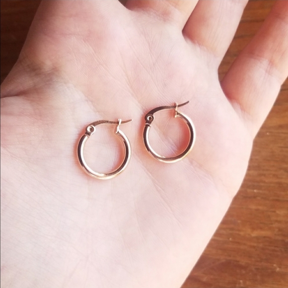 NWOT Tiny 15mm Rose Gold Hoop Earrings - Picture 4 of 7